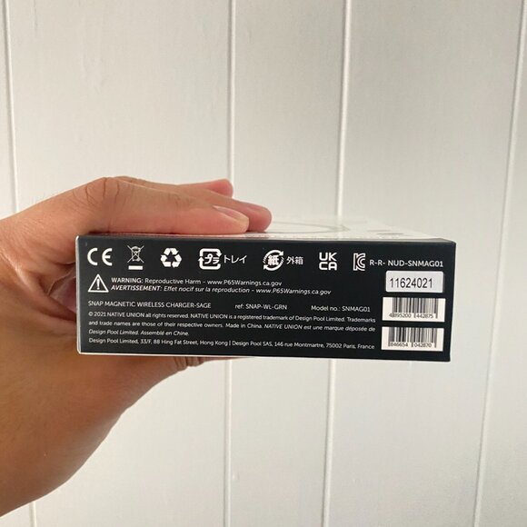 Native Union Snap Magnetic Wireless Charger 10ft USB-C Sage iPhone 12 or later - Picture 5 of 5